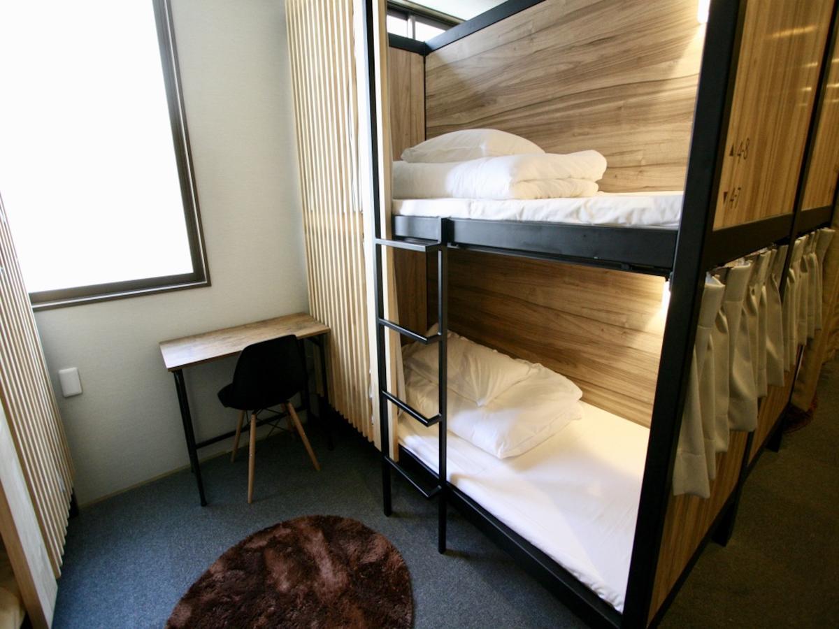 Namba Guesthouse Hive Osaka Exterior photo
