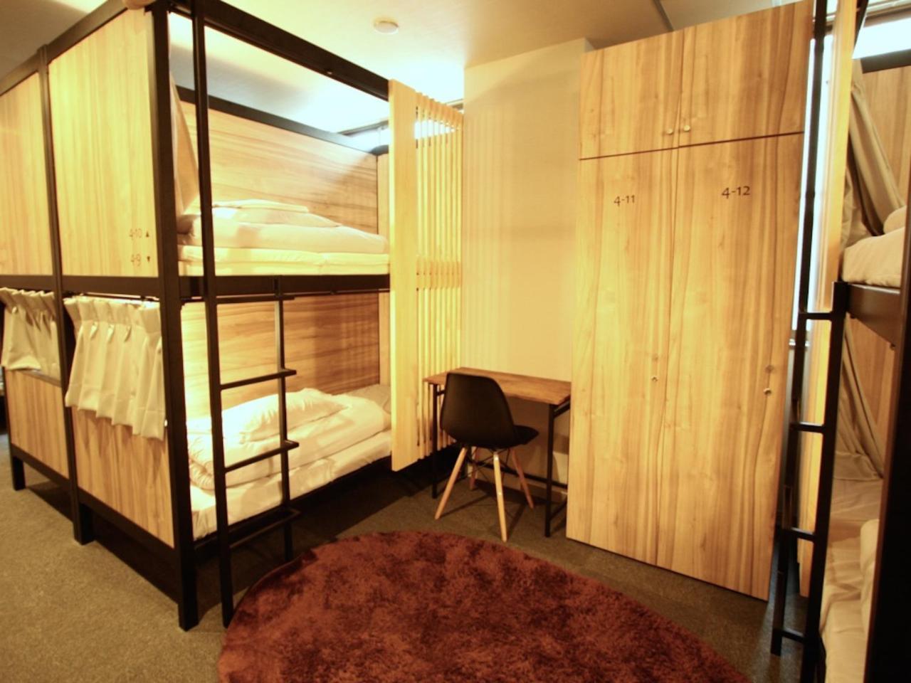 Namba Guesthouse Hive Osaka Exterior photo