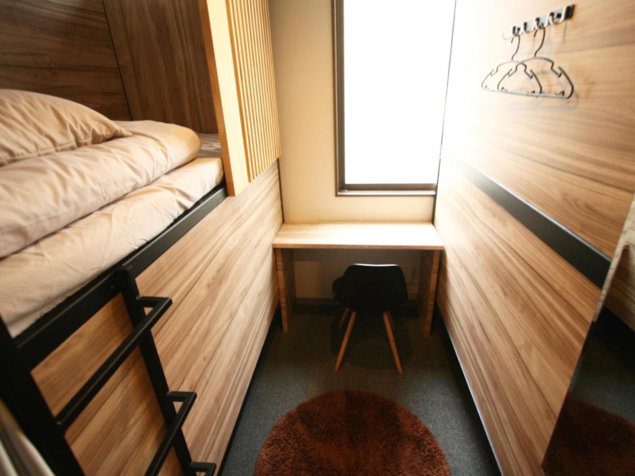 Namba Guesthouse Hive Osaka Exterior photo