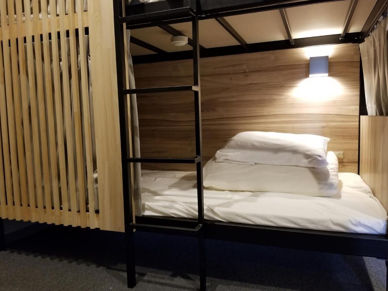 Namba Guesthouse Hive Osaka Exterior photo