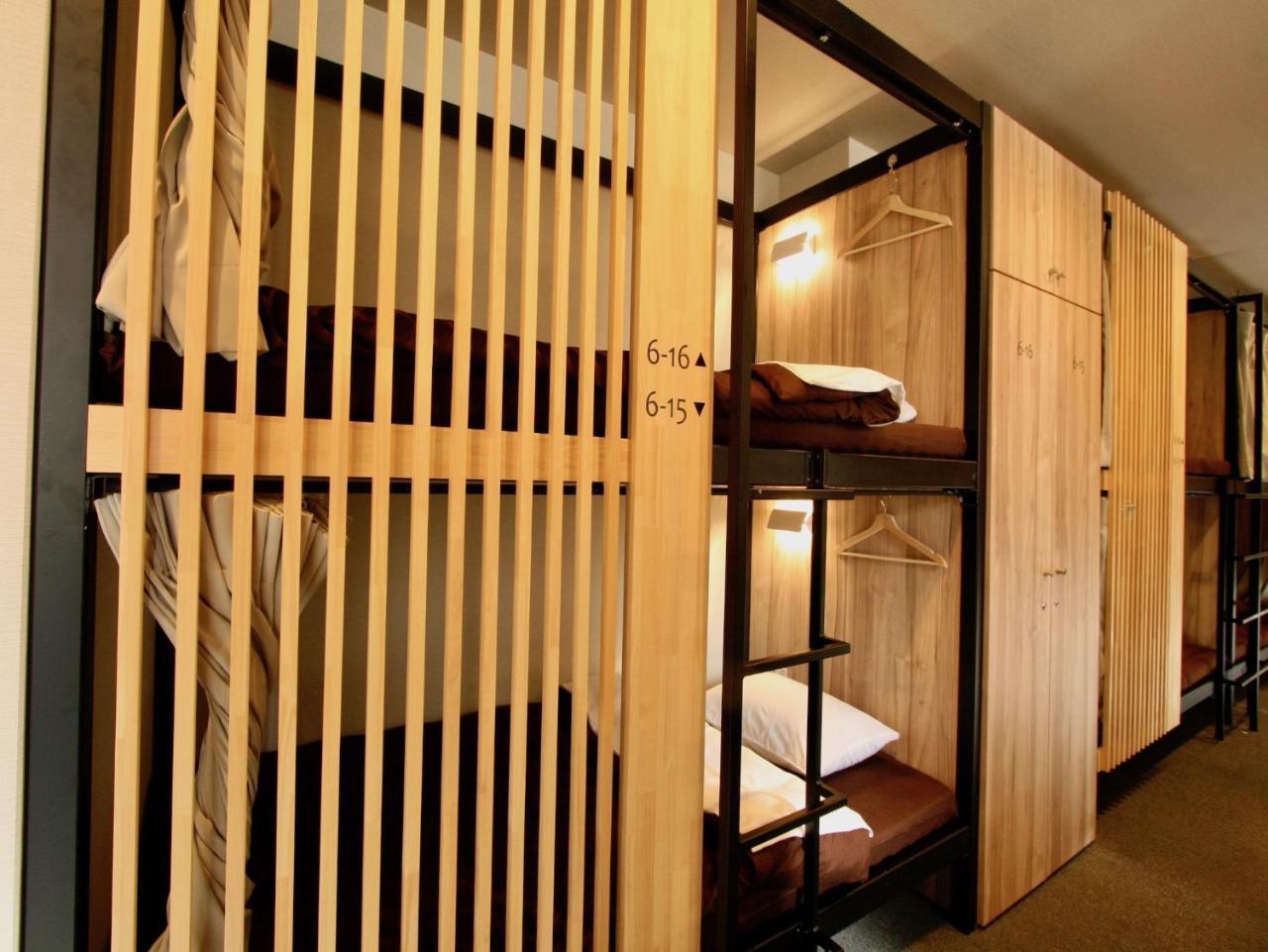 Namba Guesthouse Hive Osaka Exterior photo