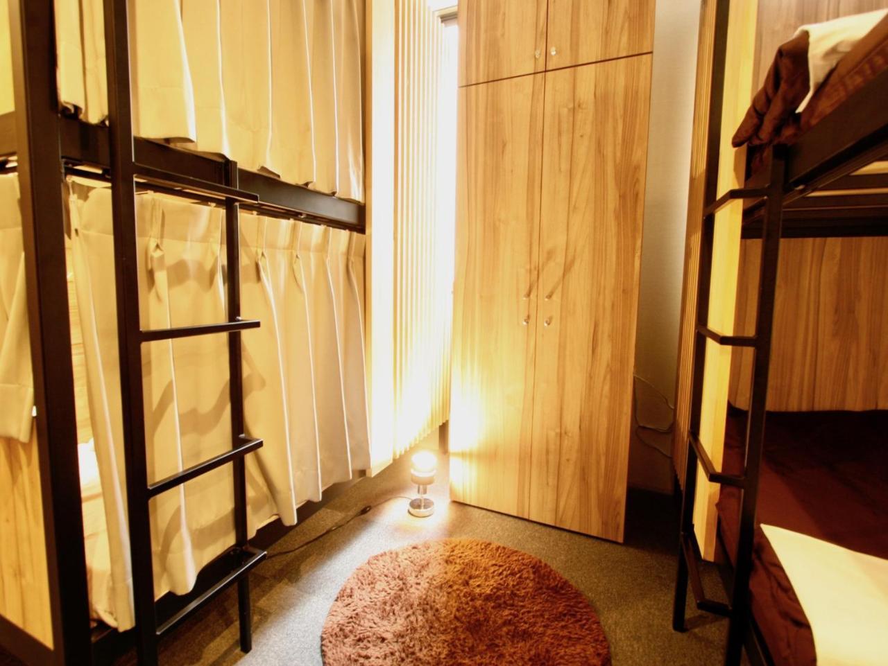 Namba Guesthouse Hive Osaka Exterior photo