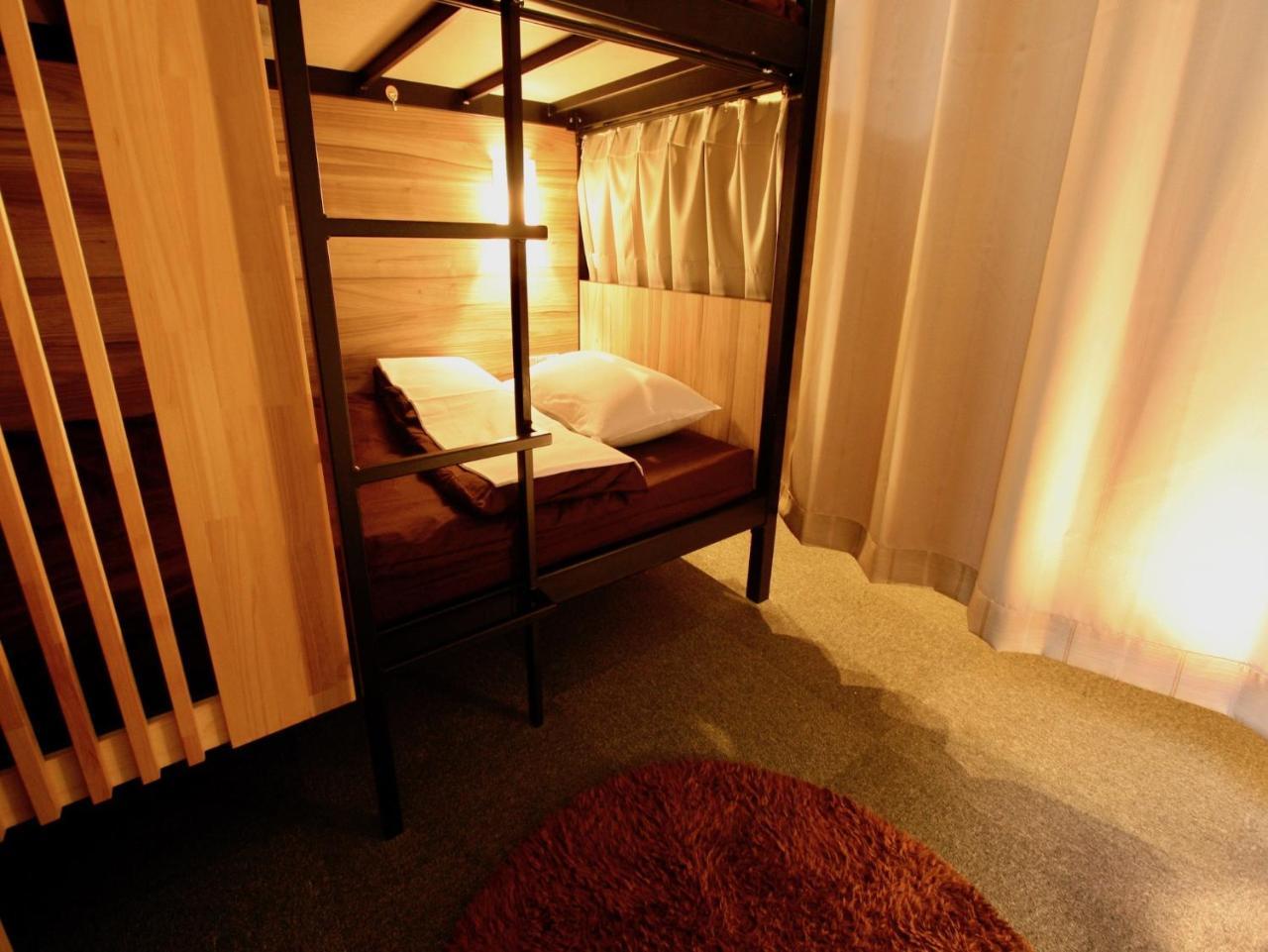 Namba Guesthouse Hive Osaka Exterior photo