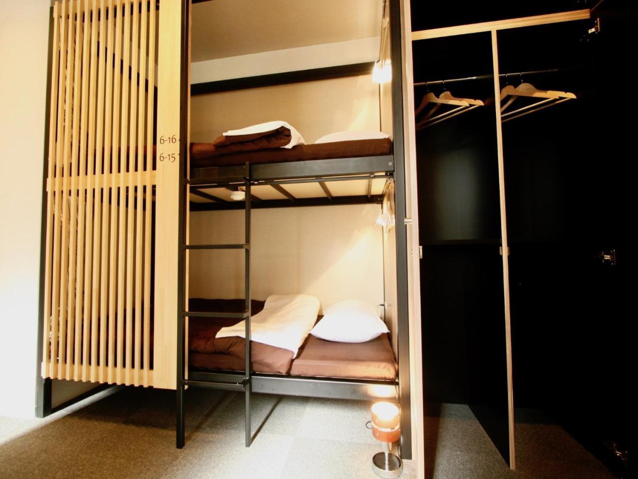 Namba Guesthouse Hive Osaka Exterior photo